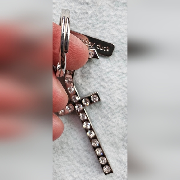 Bombay Duck Pave "f" Initial Bling Keychain, Clear Rhinestones, Silver, NWOT - Picture 5 of 7